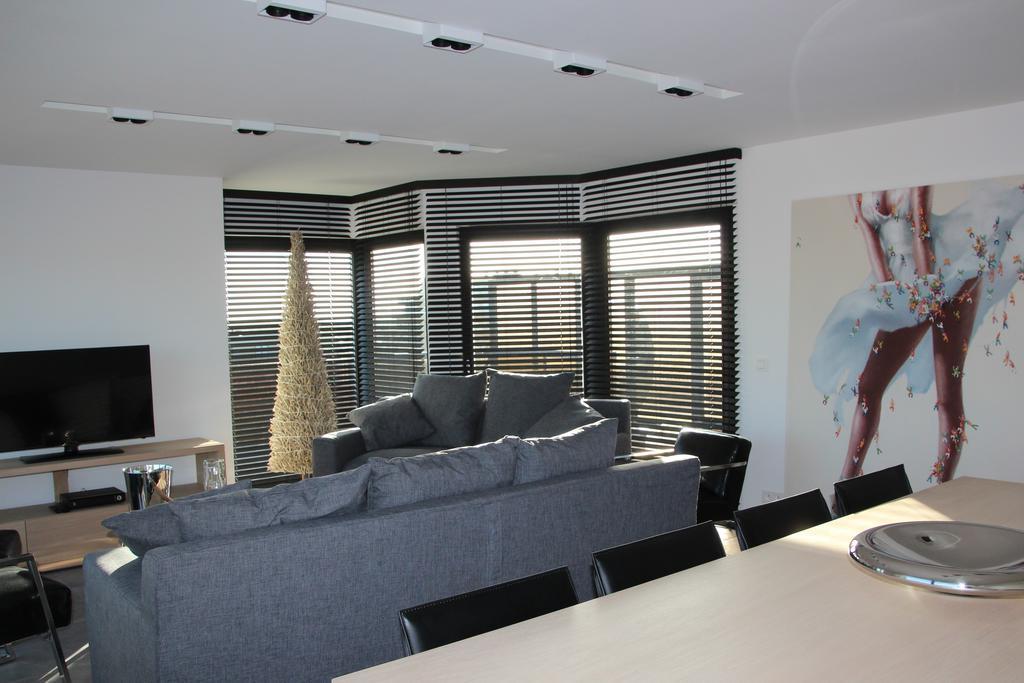 Duplex Penthouse Plaza Apartment Де Пане Стая снимка